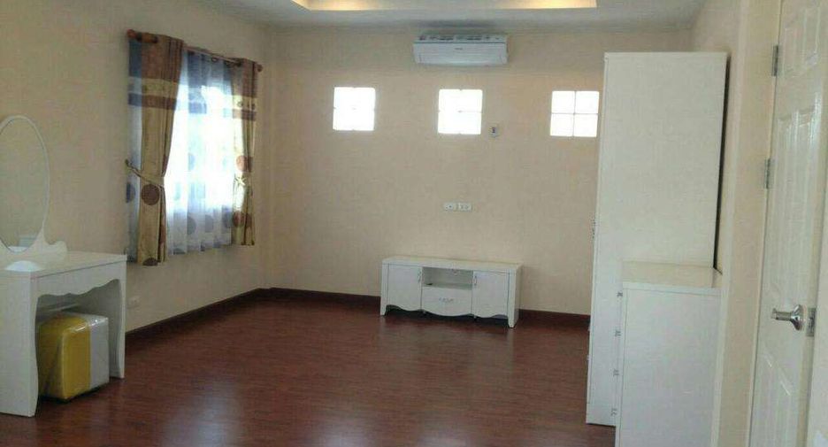 Casa en alquiler de 4 habitaciones en Mueang Chiang Mai, Chiang Mai