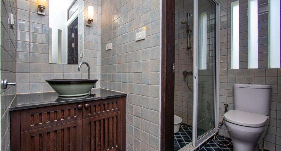 For sale 5 bedrooms house in Hang Dong, Chiang Mai