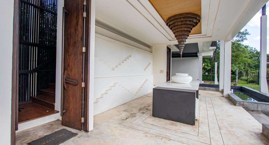For sale 5 bedrooms house in Hang Dong, Chiang Mai