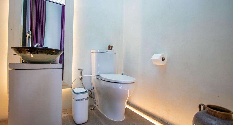 For sale 5 bedrooms house in Hang Dong, Chiang Mai