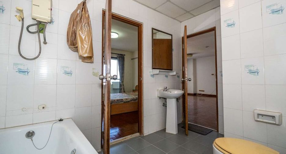 For sale 2 bedrooms condo in Mueang Chiang Mai, Chiang Mai