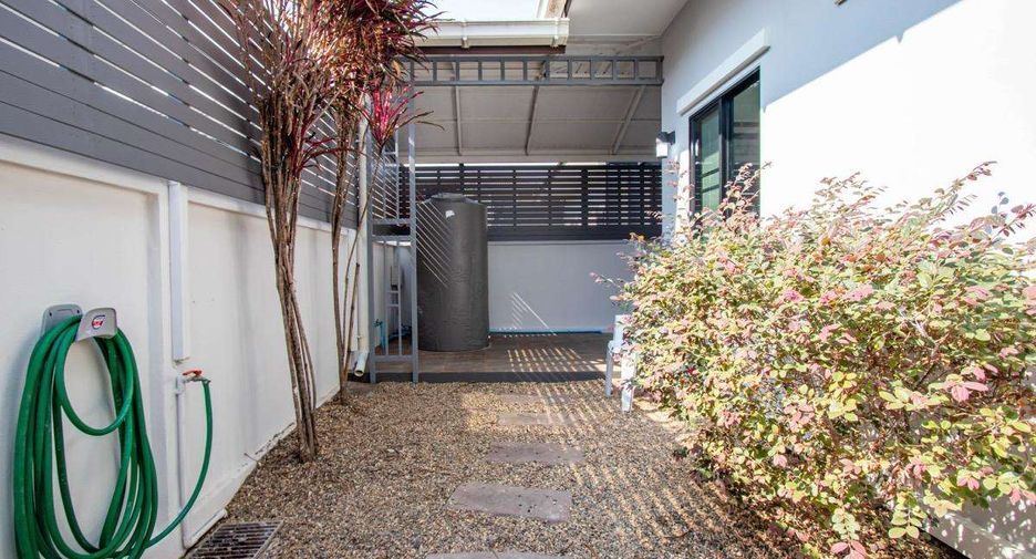À louer 3 chambres maison à San Kamphaeng, Chiang Mai