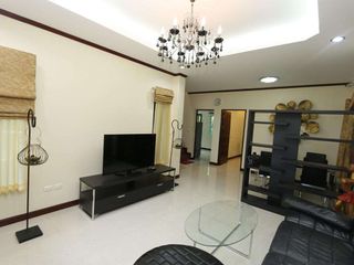 Casa en alquiler de 3 habitaciones en Mueang Chiang Mai, Chiang Mai