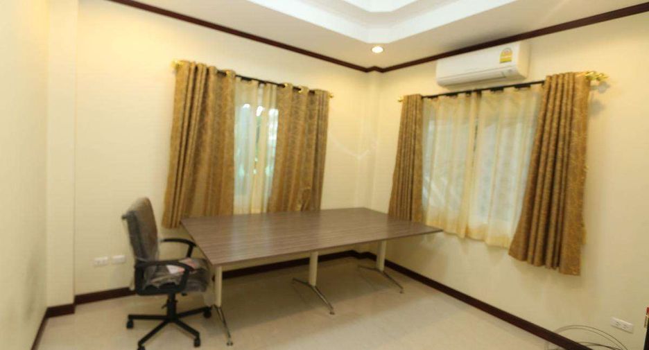 À louer 3 chambres maison à Mueang Chiang Mai, Chiang Mai