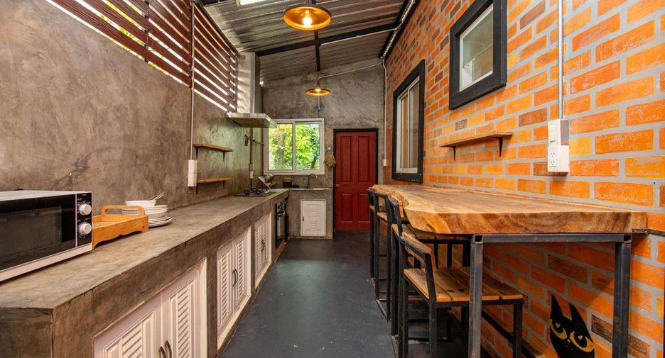 Casa en alquiler de 4 habitaciones en San Kamphaeng, Chiang Mai