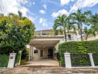 For rent 4 bedrooms house in San Kamphaeng, Chiang Mai