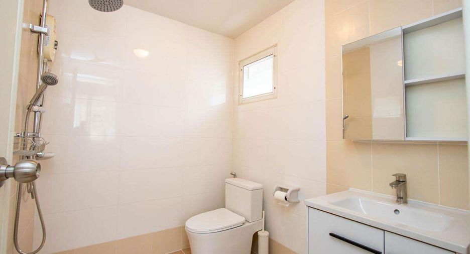 Casa en alquiler de 4 habitaciones en San Kamphaeng, Chiang Mai