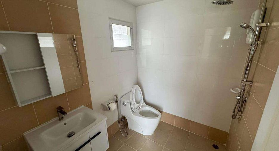Haus zur Miete mit 4 Zimmer in San Kamphaeng, Chiang Mai