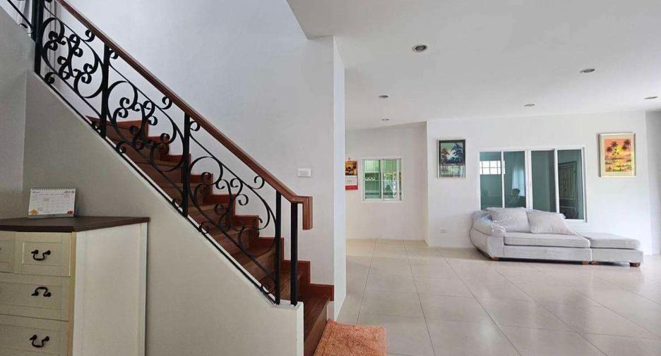 Haus zur Miete mit 3 Zimmer in Saraphi, Chiang Mai