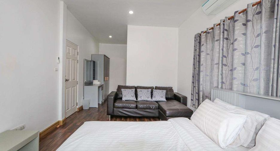 For rent 4 bedrooms house in Mueang Chiang Mai, Chiang Mai