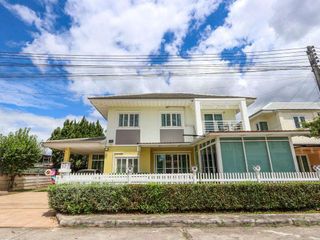 For rent 4 bedrooms house in Mueang Chiang Mai, Chiang Mai