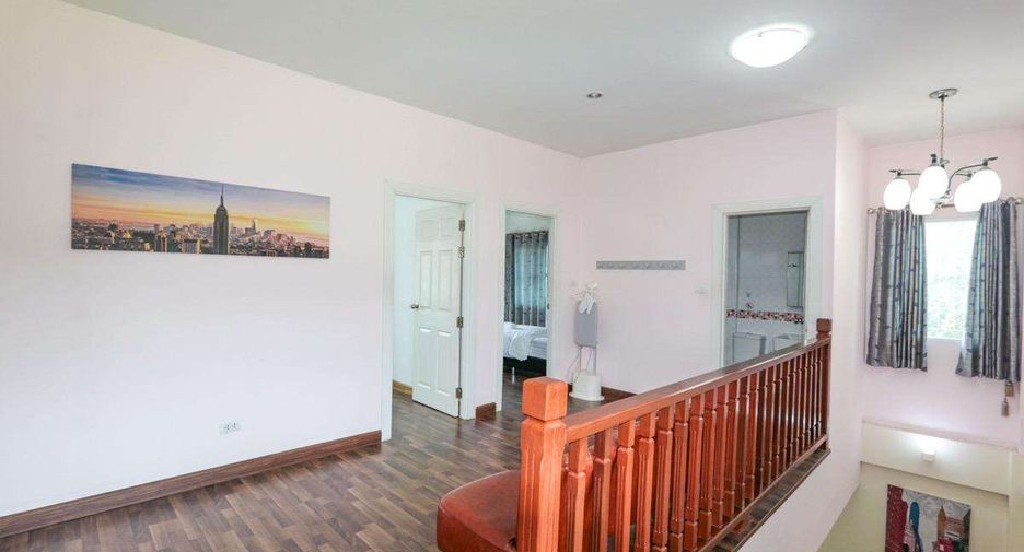 For rent 4 bedrooms house in Mueang Chiang Mai, Chiang Mai