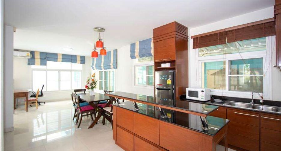 For rent 3 bedrooms house in Mueang Chiang Mai, Chiang Mai