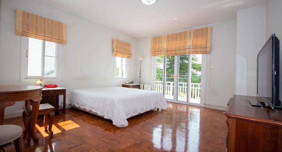 For rent 3 bedrooms house in Mueang Chiang Mai, Chiang Mai