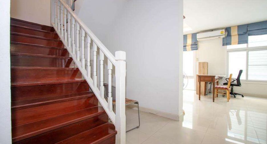 For rent 3 bedrooms house in Mueang Chiang Mai, Chiang Mai