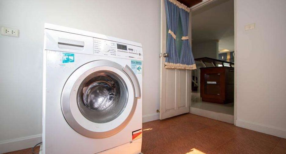 For rent 3 bedrooms house in Mueang Chiang Mai, Chiang Mai