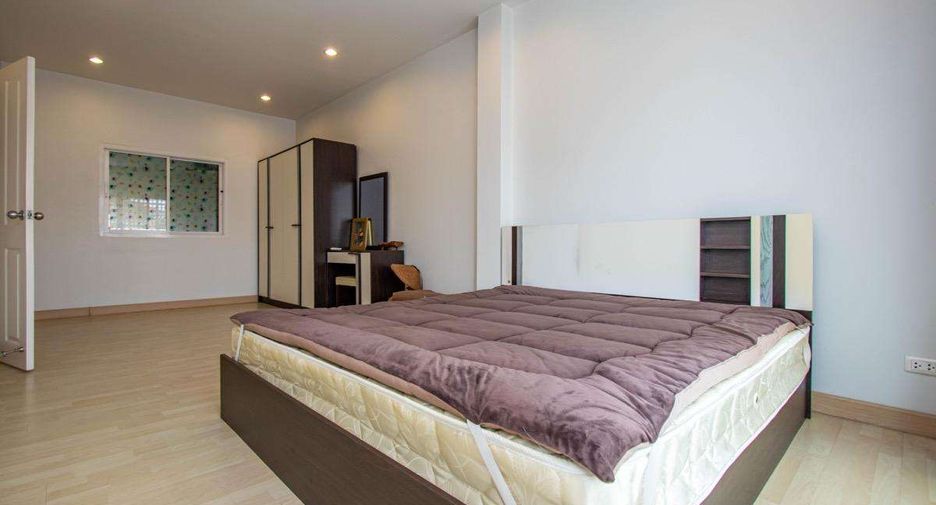 À vendre 5 chambres maison à San Kamphaeng, Chiang Mai