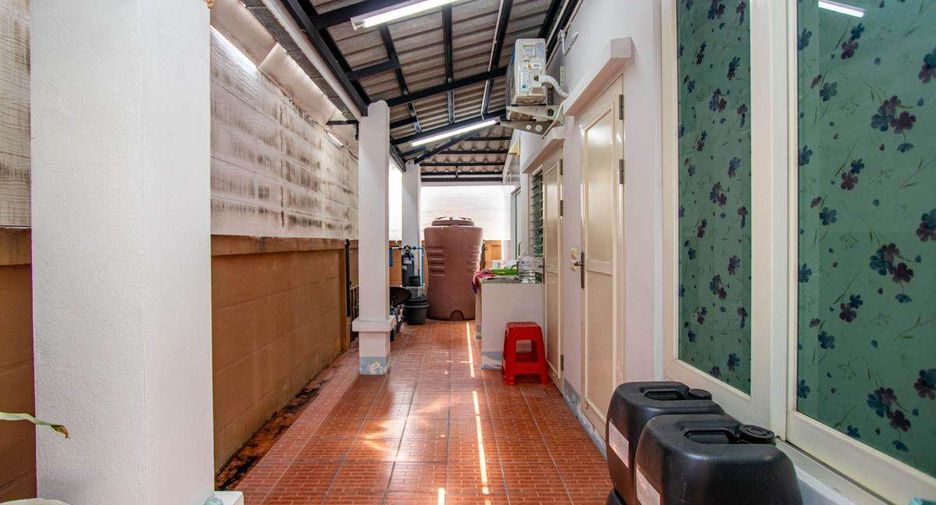 À vendre 5 chambres maison à San Kamphaeng, Chiang Mai