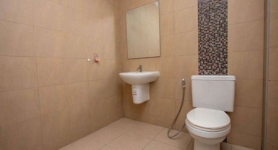 À vendre 5 chambres maison à San Kamphaeng, Chiang Mai