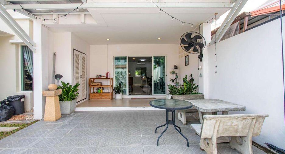À vendre 5 chambres maison à San Kamphaeng, Chiang Mai