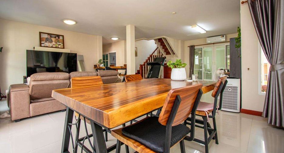 À vendre 5 chambres maison à San Kamphaeng, Chiang Mai