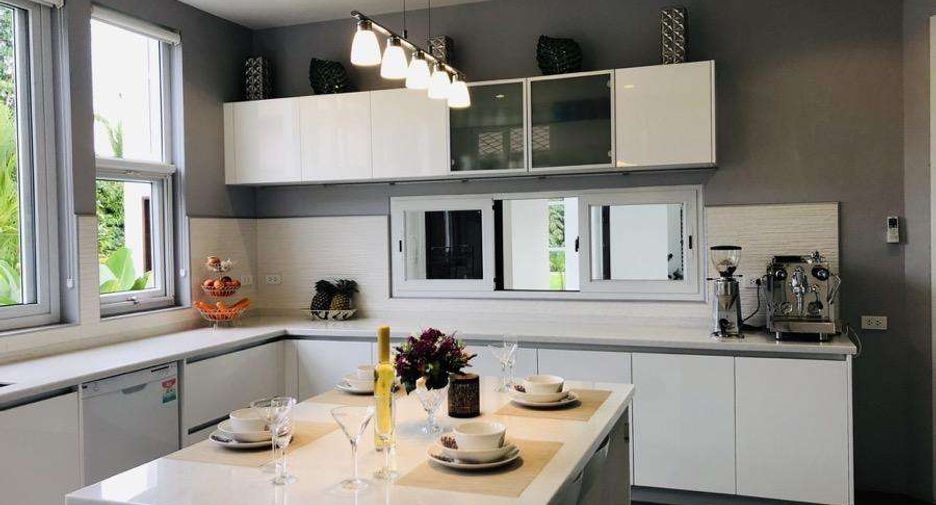 For rent 5 bedrooms house in Mae Rim, Chiang Mai