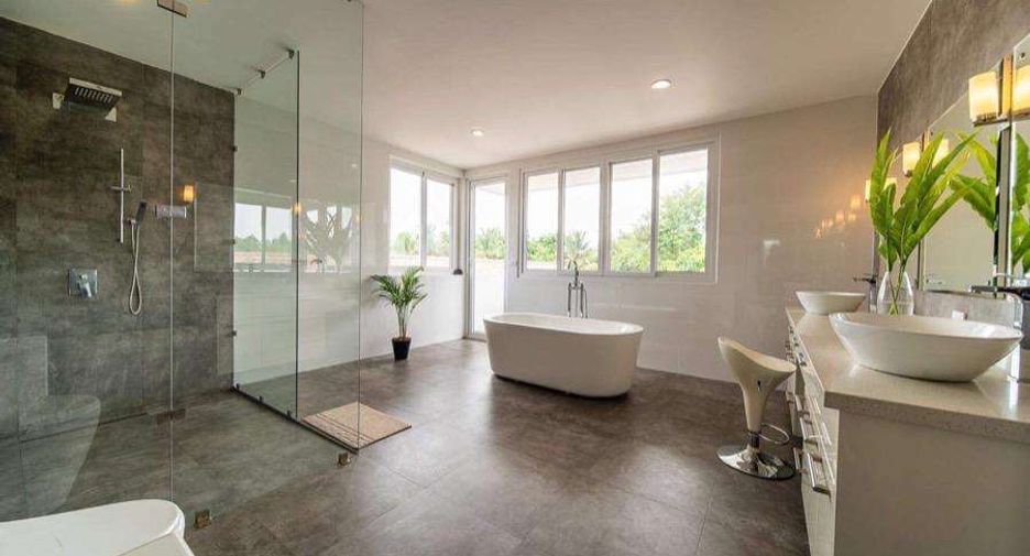 For rent 5 bedrooms house in Mae Rim, Chiang Mai