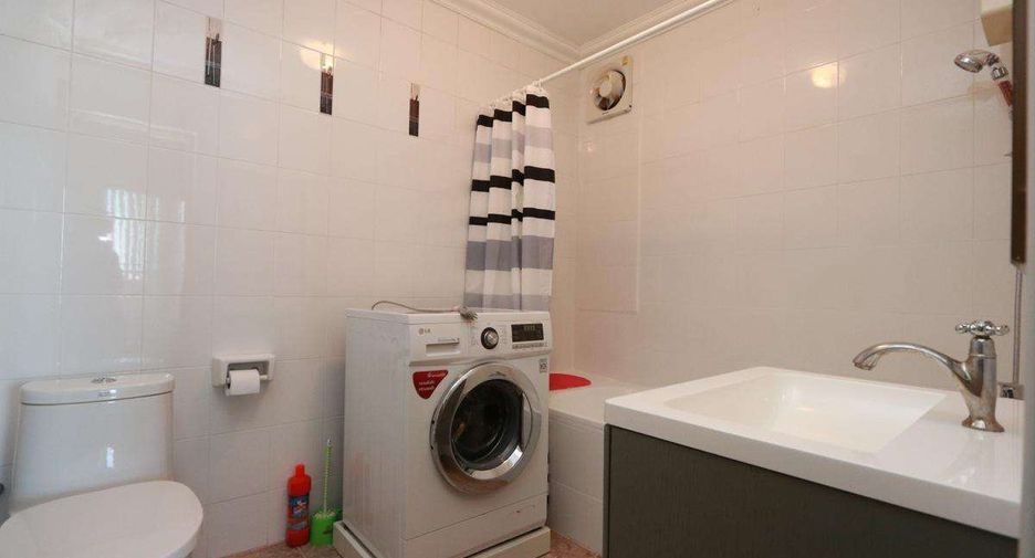 For rent 2 bedrooms condo in Mueang Chiang Mai, Chiang Mai