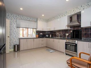 For rent 4 bedrooms house in Saraphi, Chiang Mai