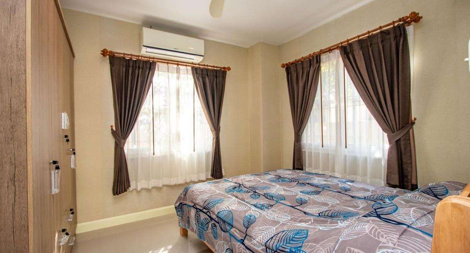 For rent 4 bedrooms house in Saraphi, Chiang Mai