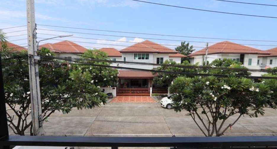 À louer 3 chambres maison à Mueang Chiang Mai, Chiang Mai