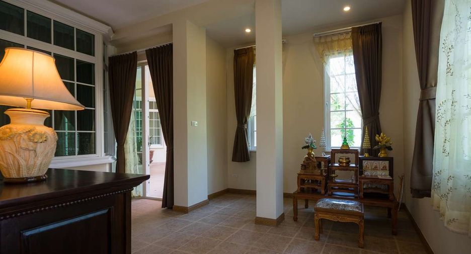 For sale 9 bedrooms house in Saraphi, Chiang Mai