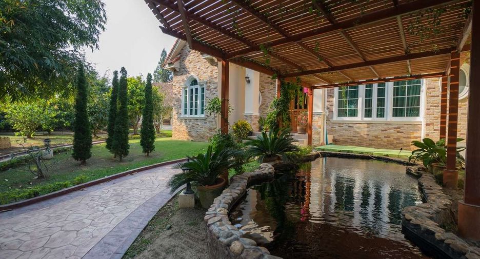 For sale 9 bedrooms house in Saraphi, Chiang Mai