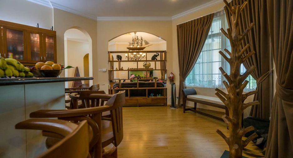 For sale 9 bedrooms house in Saraphi, Chiang Mai