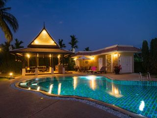 For sale 9 bedrooms house in Saraphi, Chiang Mai