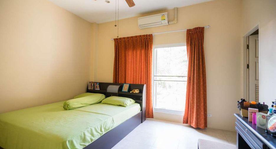For sale 9 bedrooms house in Saraphi, Chiang Mai