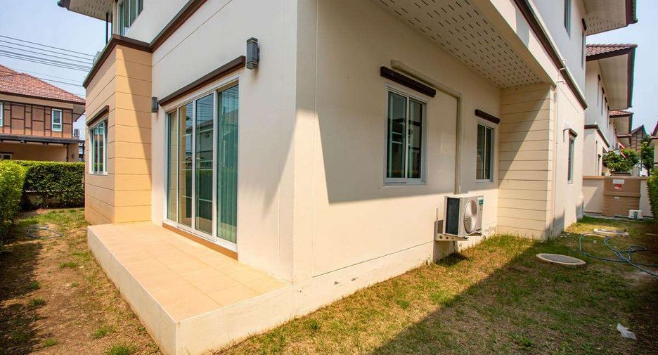 Haus zur Miete mit 4 Zimmer in San Kamphaeng, Chiang Mai