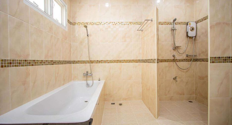 Haus zur Miete mit 4 Zimmer in San Kamphaeng, Chiang Mai