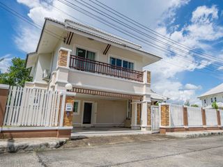 For rent 4 bedrooms house in Saraphi, Chiang Mai