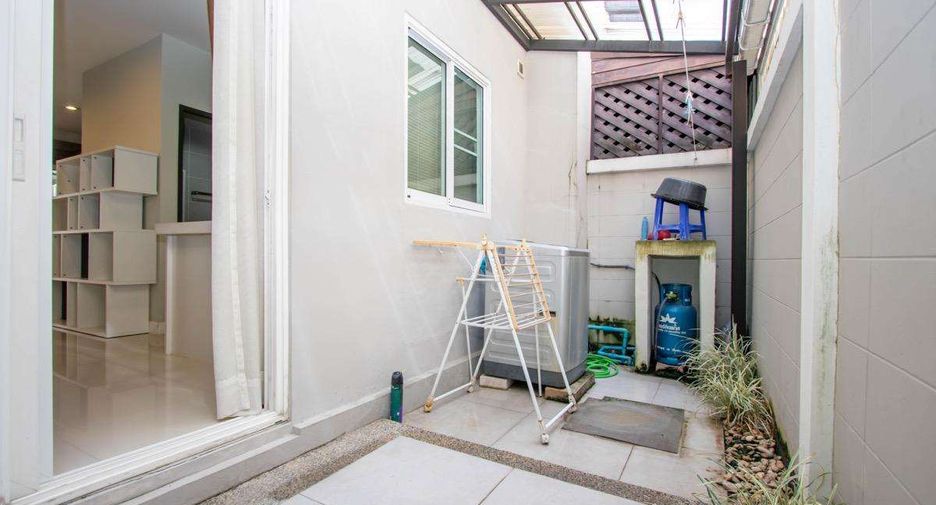 For rent 3 bedrooms house in Mueang Chiang Mai, Chiang Mai