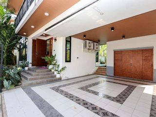 À louer 3 chambres maison à San Kamphaeng, Chiang Mai