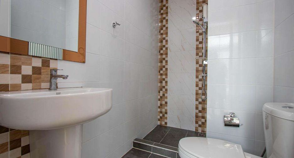 Продажа 4 спальни дом в Mueang Chiang Mai, Чианг Маи