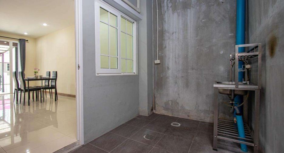Продажа 4 спальни дом в Mueang Chiang Mai, Чианг Маи