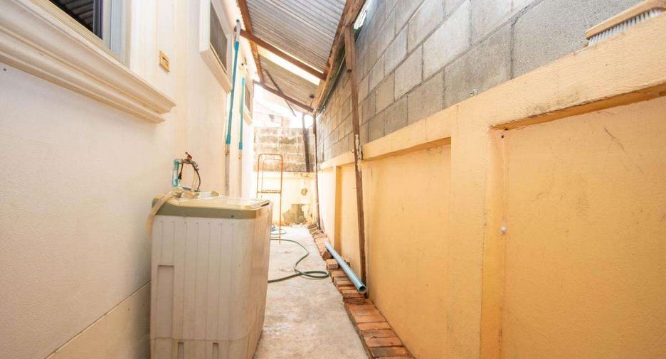 For rent 3 bedrooms house in San Sai, Chiang Mai