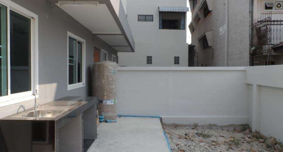 Haus zur Miete mit 3 Zimmer in Saraphi, Chiang Mai