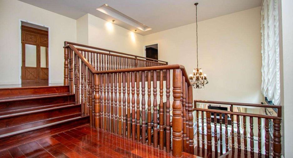 For rent 5 bedrooms house in Hang Dong, Chiang Mai
