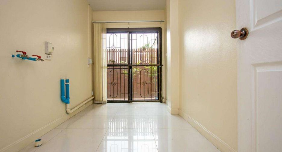 For rent 5 bedrooms house in Hang Dong, Chiang Mai
