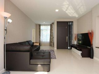 For rent 4 bedrooms house in Mueang Chiang Mai, Chiang Mai