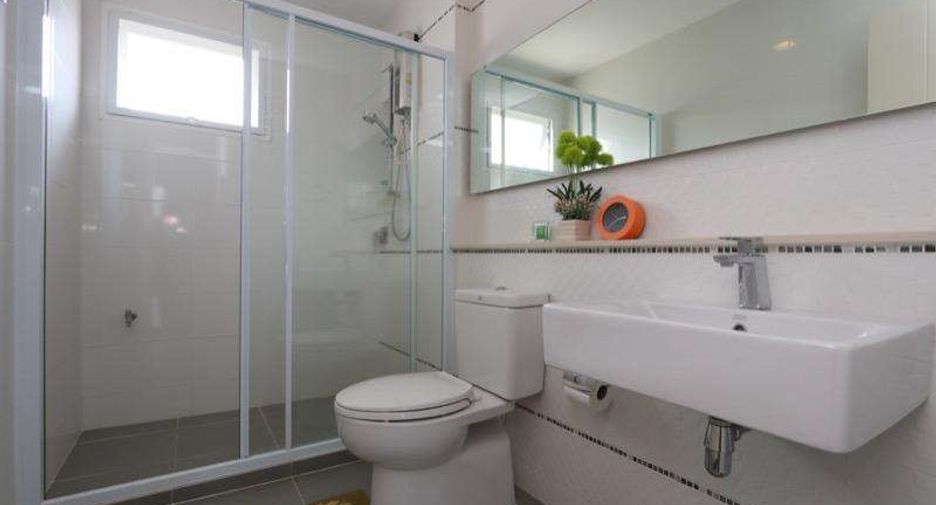For rent 4 bedrooms house in Mueang Chiang Mai, Chiang Mai