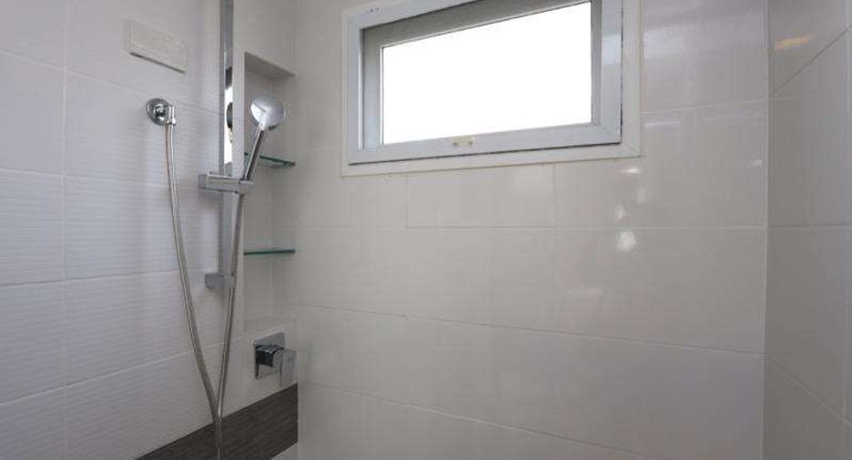 For rent 4 bedrooms house in Mueang Chiang Mai, Chiang Mai